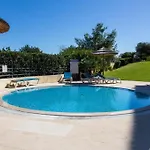 Corcovada - Pool View & Location &