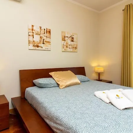 Corcovada - Pool View & Location & Apartment