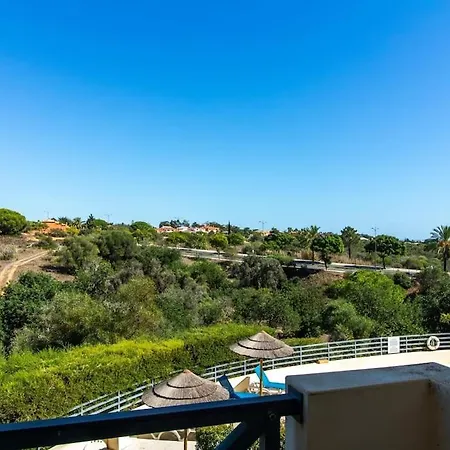 Apartment Corcovada - Pool View & Location & *